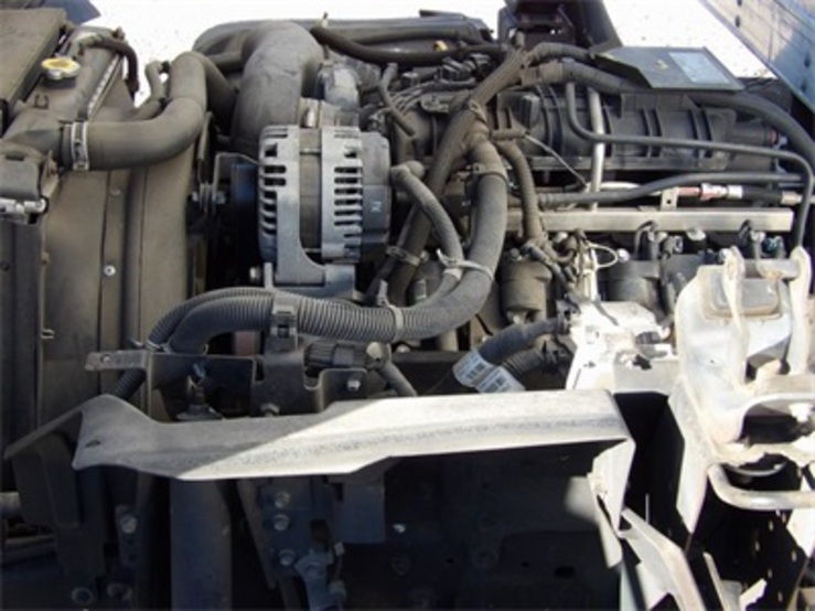 2016 Isuzu NPR HD - Photo 19
