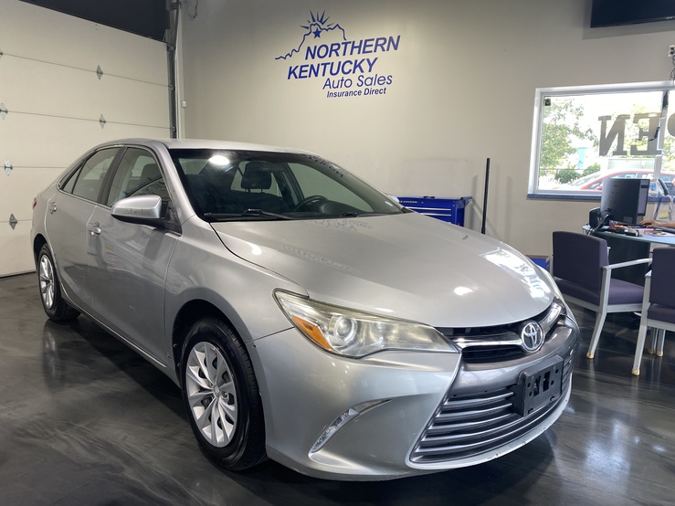 2016 TOYOTA CAMRY